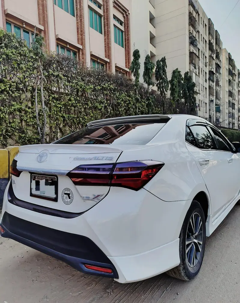 Toyota Altis grande model 2020