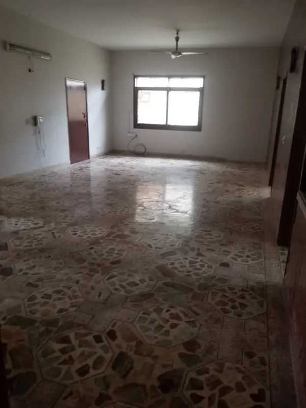 Corner House For Sale In Gulshan-E-Iqbal