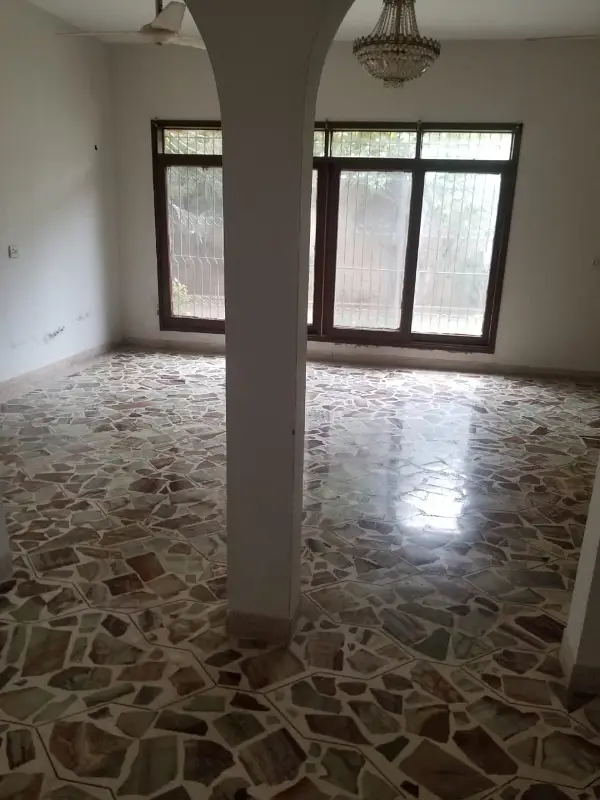 Corner House For Sale In Gulshan-E-Iqbal