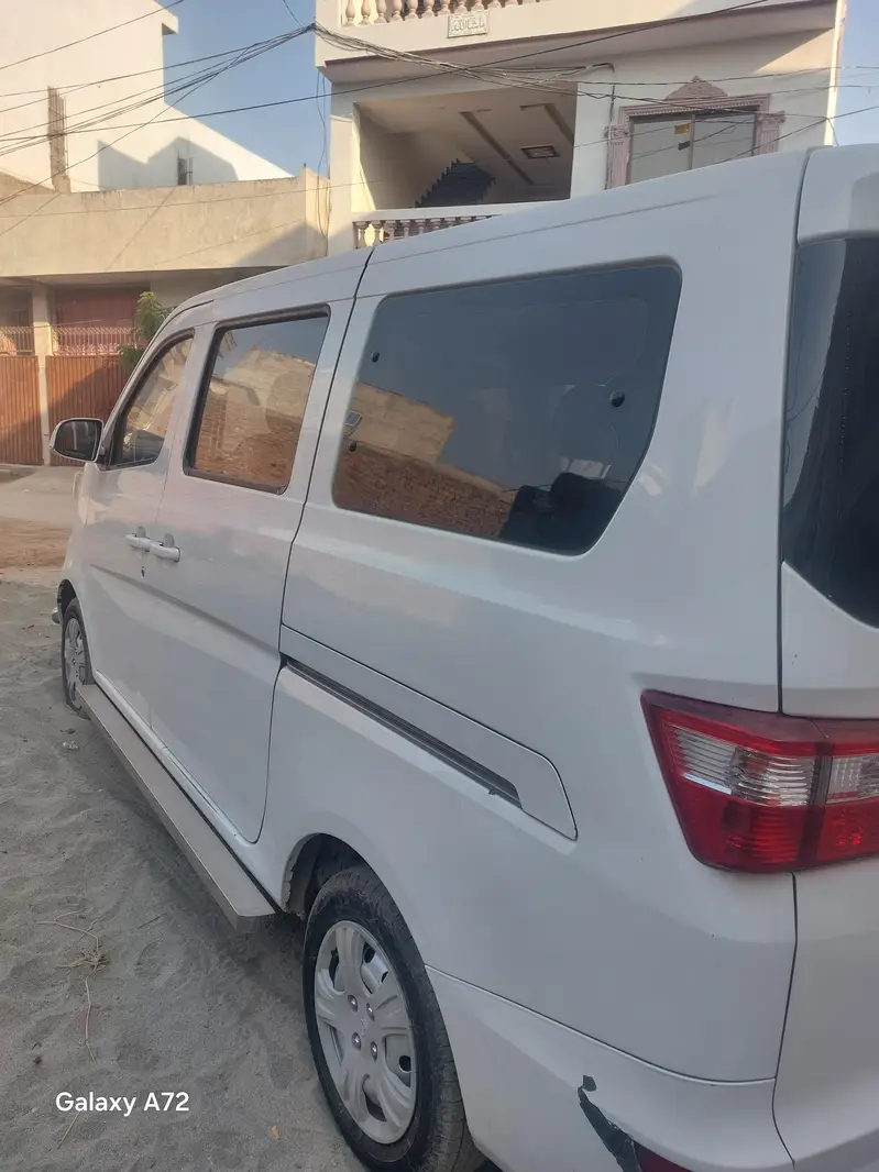 beautiful gari. good condition new tyres new seat