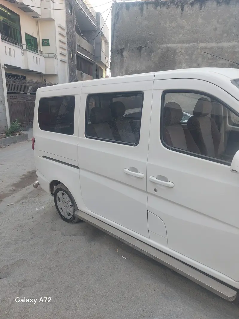 beautiful gari. good condition new tyres new seat