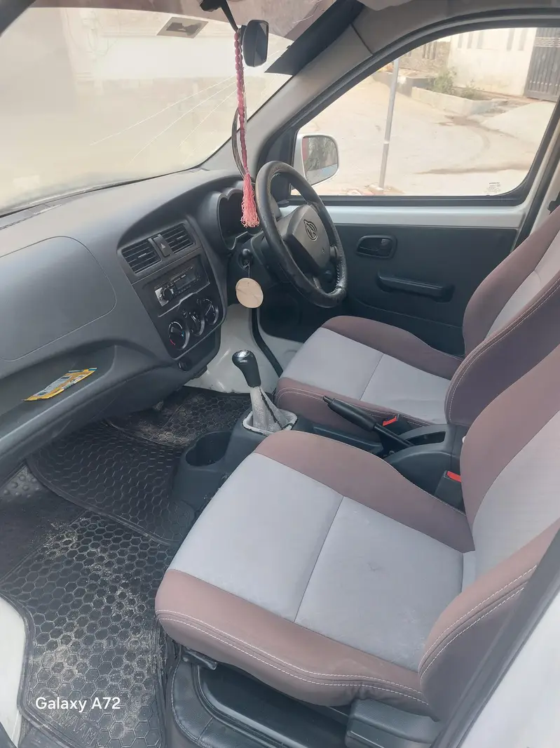 beautiful gari. good condition new tyres new seat