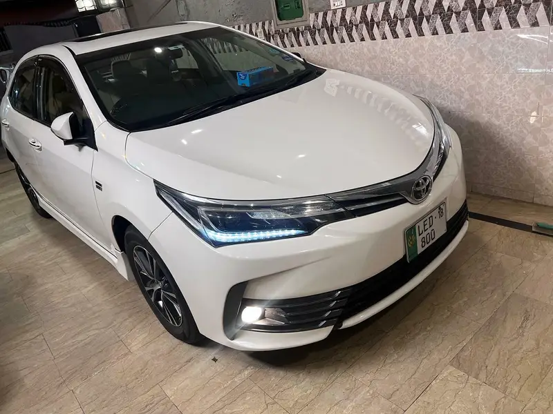 Toyota Corolla Altis grande 1.8 2018