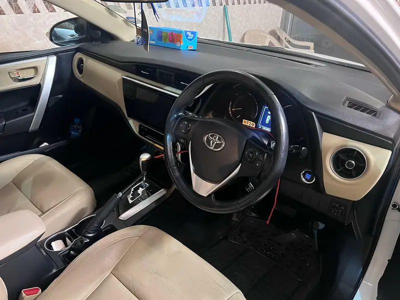 Toyota Corolla Altis grande 1.8 2018