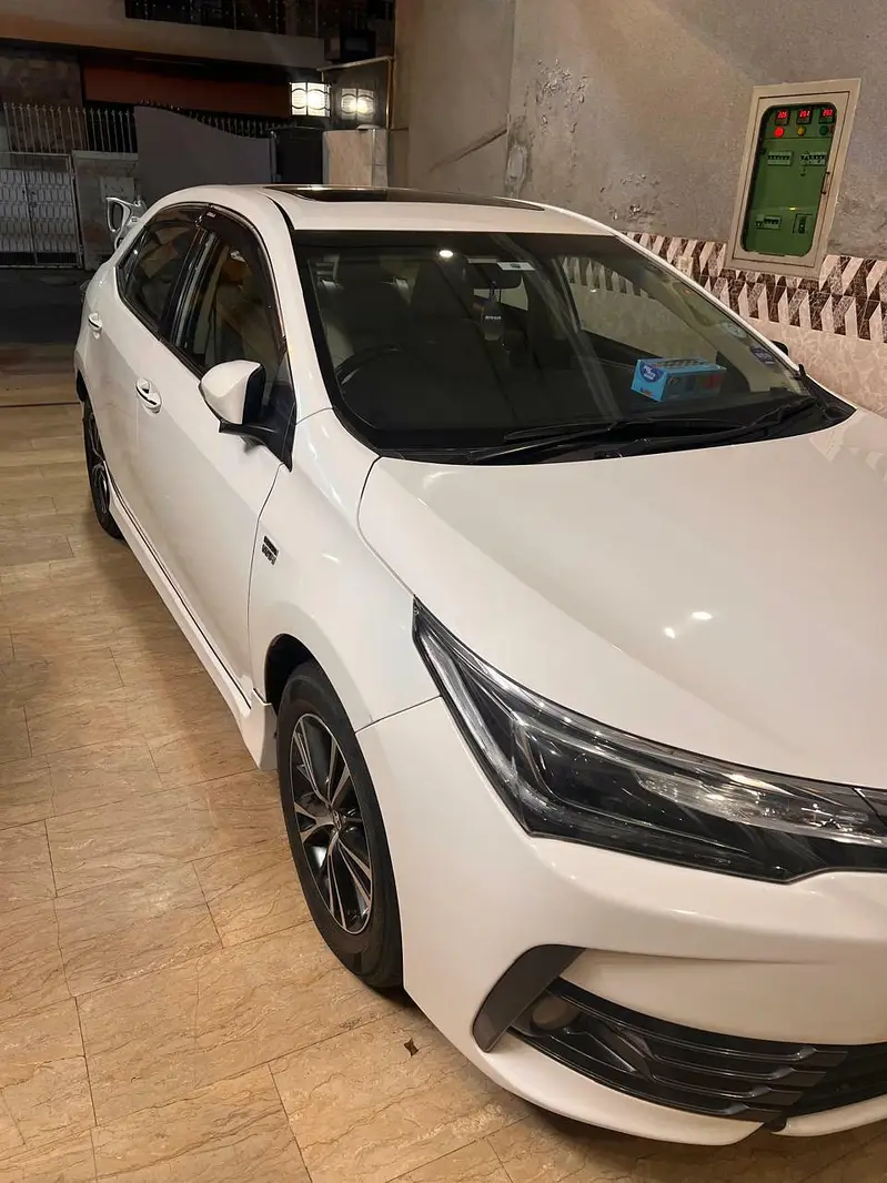 Toyota Corolla Altis grande 1.8 2018
