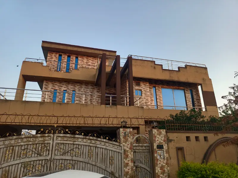 1 Kanal House Available For Sale In D17 Islamabad