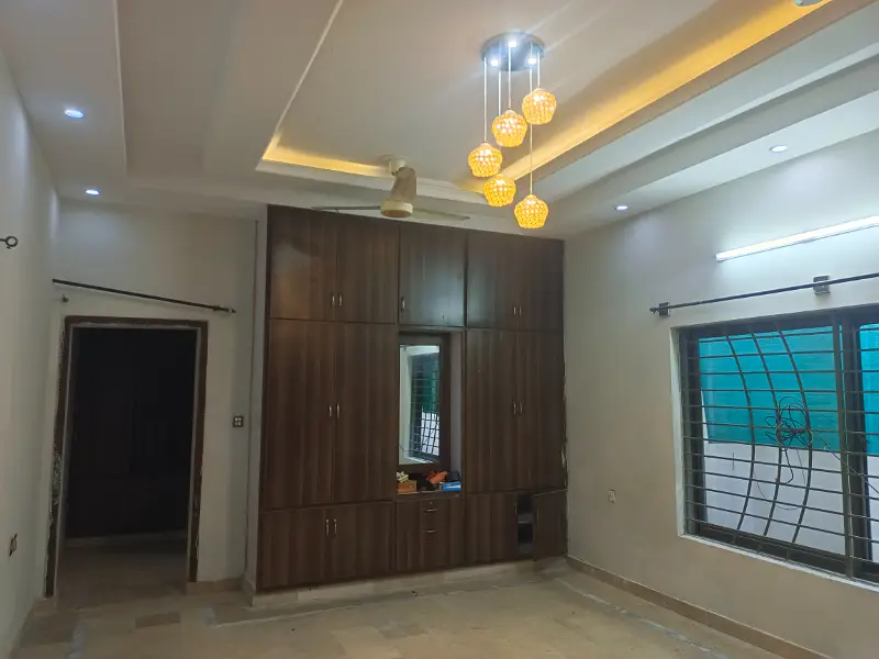 1 Kanal House Available For Sale In D17 Islamabad